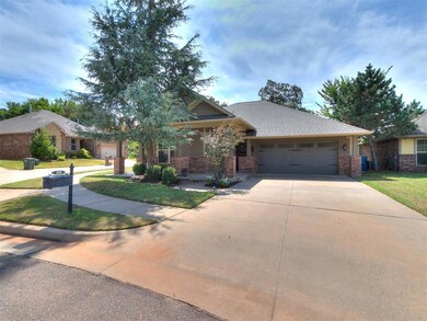 View of front facade featuring a garage and a fron