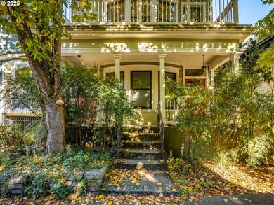 2137 NW Everett St unit B, Portland, OR 97210 - photo 2