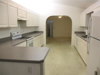 14652 SW 112th Cir, Dunnellon, FL 34432 - photo 4