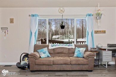 03-Living Room-ELKO5573