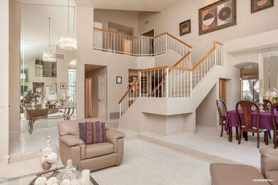 LOS ABOLES LIVING RM 2