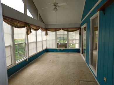 sunr room heated and cooled