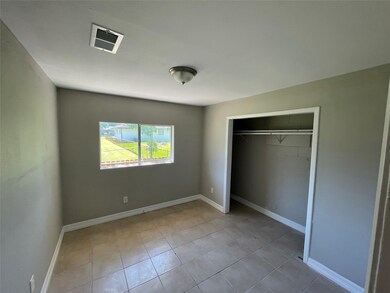 7807 Glass St, Houston, TX 77016 - photo 5