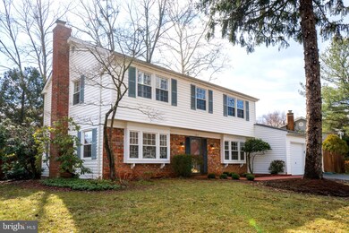 13015 Maple View Ln, Fairfax, VA 22033 - photo 3