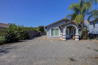3817 Collins Rd, Ceres, CA 95307 - photo 2