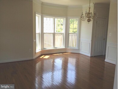 18518 Quantico Gateway Dr, Triangle, VA 22172 - photo 7