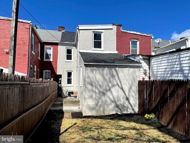 638 1st St, Lancaster, PA 17603 - photo 2