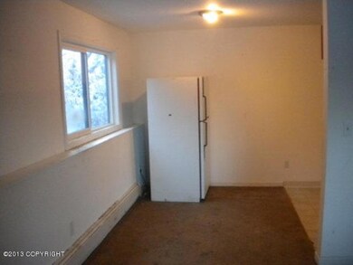 111-137309 Dining Area