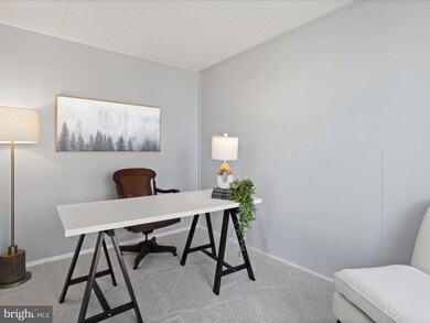 2626 Fort Farnsworth Rd unit 202, Alexandria, VA 22303 - photo 4