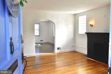 1608 Loch Ness Rd, Towson, MD 21286 - photo 2