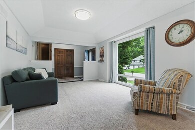 12411 W 100th St, Lenexa, KS 66215 - photo 7