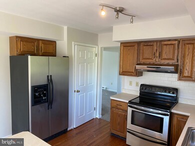 50 Skippack Creek Rd, Souderton, PA 18964 - photo 6