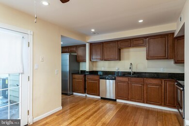 6429 Continental Dr unit 6429, Glen Burnie, MD 21061 - photo 7