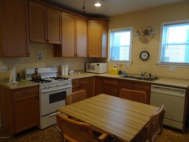 17 S Loveland Ave, Kingston, PA 18704 - photo 6