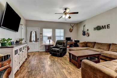 107 Loraine St, Pottsboro, TX 75076 - photo 2