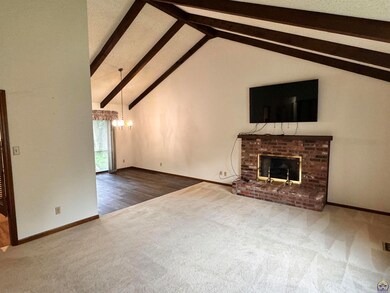 4865 SW Cochise Ave, Topeka, KS 66614 - photo 3