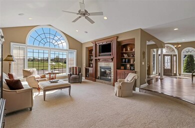 4705 N Thornhill Dr, Peoria, IL 61615 - photo 7