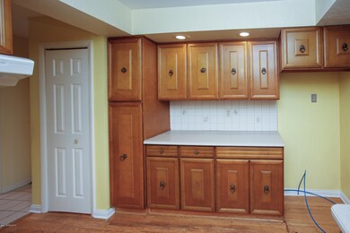 724 E Prospect St, Marshall, MI 49068 - photo 5