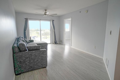 2415 NW 16th Street Rd unit 512, Miami, FL 33125 - photo 4