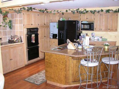 770 Park Shore Dr, Naples, FL 34103 - photo 6