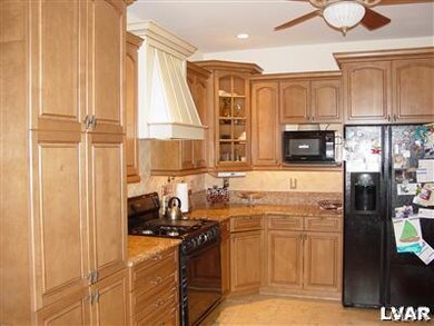 5305 Woodcock Cir, Coopersburg, PA 18036 - photo 6