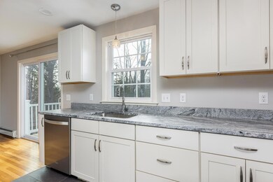 256 Fowler Rd Cape Elizabeth-large-007-0