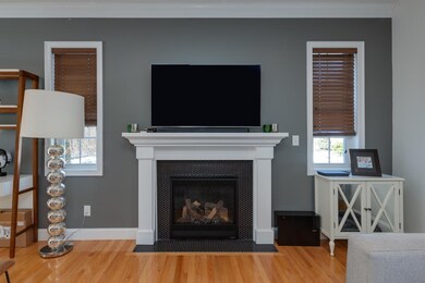 70 Hawthorne Dr, Auburn, NH 03032 - photo 6