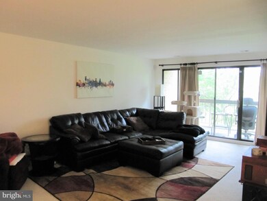 Treebrooke unit 206, Oakton, VA 22124 - photo 3