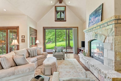 577 Walnut Valley Pkwy, Arden, NC 28704 - photo 4