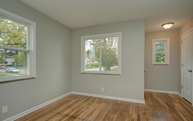 1375- Living Room (2)
