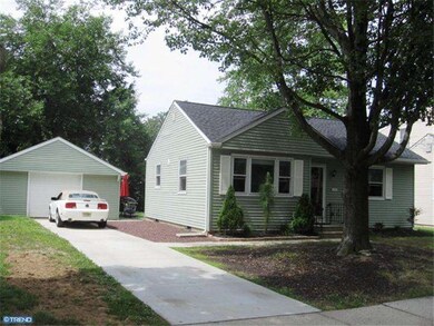 34 Farnsworth Ave, Maple Shade, NJ 08052 - photo 2