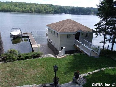 Waterfront/Dock/Pier