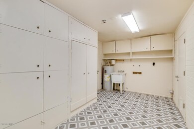 Duncan - Work Room
