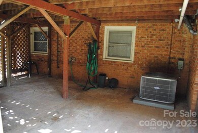 225 W Debbie Ln, Statesville, NC 28625 - photo 6