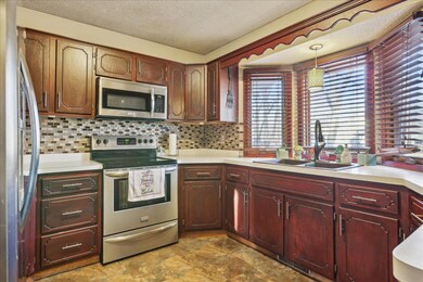 9767 Ilex St NW, Coon Rapids, MN 55433 - photo 3