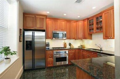 366 Tappan St unit 3, Brookline, MA 02445 - photo 3