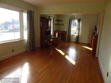 327 Jefferson St, Orange, VA 22960 - photo 6