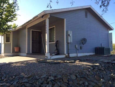 Cordes Circle West Covered Front Porch