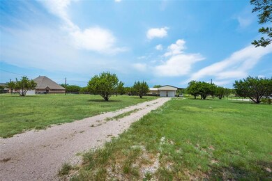 112 Cynthia Ann Parker Ln, Weatherford, TX 76087 - photo 7