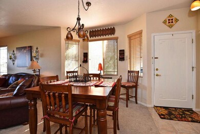 2Dining 1