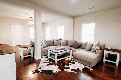 105 E 15th St, Bonham, TX 75418 - photo 6