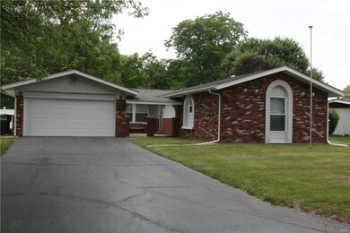 72 Shirlwin Dr, Granite City, IL 62040 - photo 2