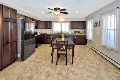 919 W Central Ave, Minot, ND 58701 - photo 3