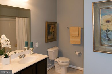 23530 F D R Blvd unit 304, California, MD 20619 - photo 7