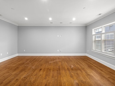 360 W 2nd St unit 14, Boston, MA 02127 - photo 5