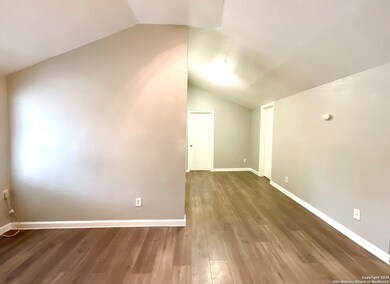 602 Lovett Ave unit 2, San Antonio, TX 78211 - photo 5