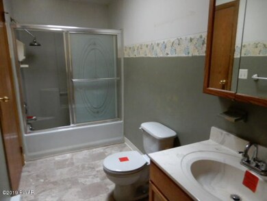 254 Four Seasons Dr, Drums, PA 18222 - photo 3