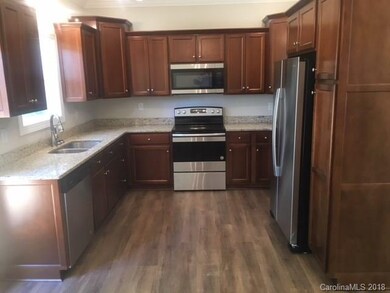 107 Kingswood Rd, Statesville, NC 28625 - photo 6