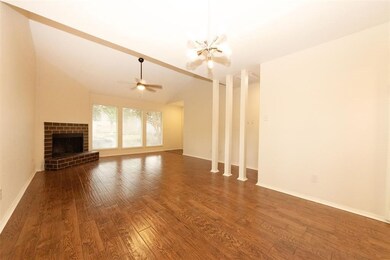 7852 Green Lawn Dr unit 7852, Houston, TX 77088 - photo 3