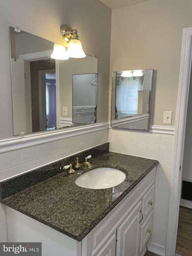 60 One Mile Rd unit 136 A, East Windsor, NJ 08512 - photo 3